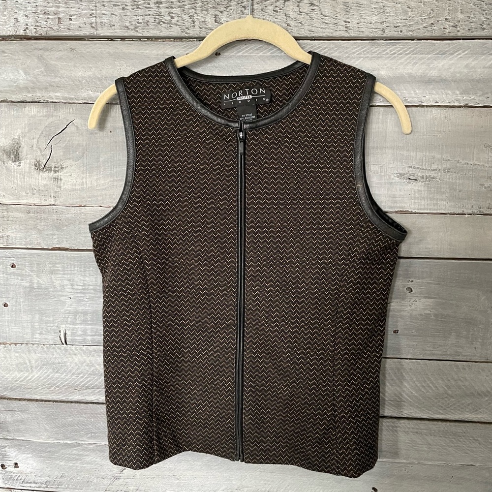 Vest with zipper and faux-leather trim, petite small